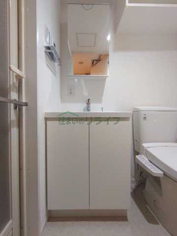 洗面設備　別部屋の参考写真です。