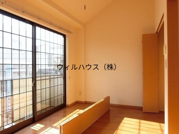 その他部屋・スペース　明るい洋室！