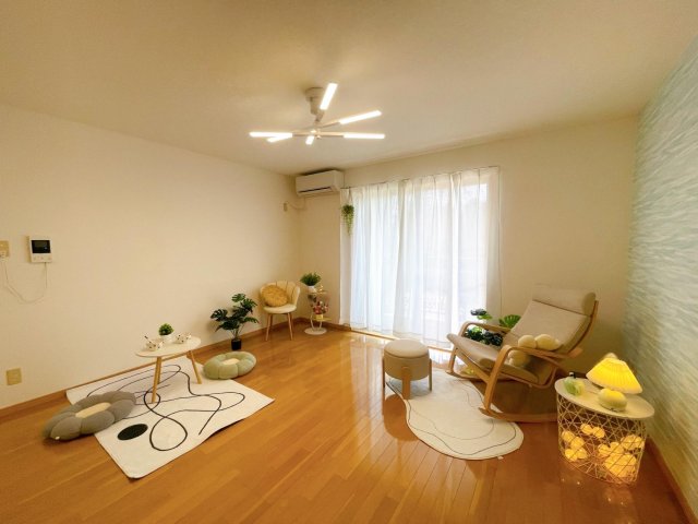 居室・リビング　広々とした陽当たりの良い空間