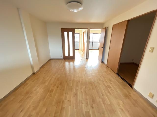 居室・リビング　リビング