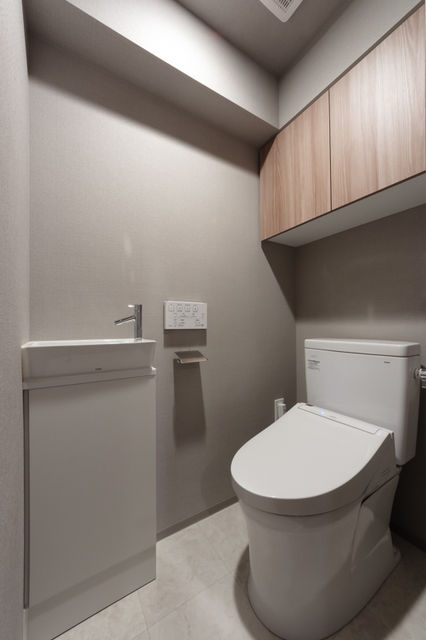 トイレ　※写真は同タイプ住戸です。