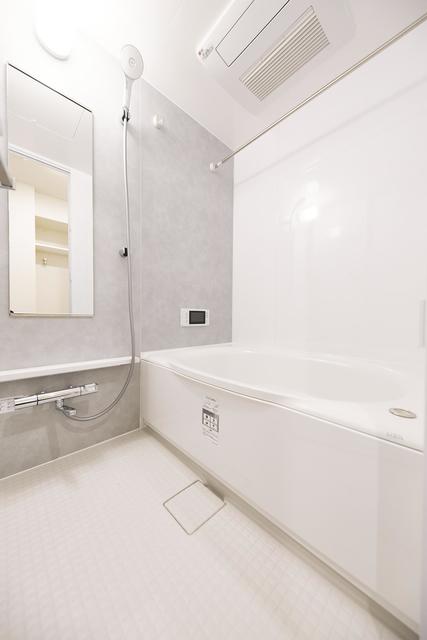 バス・シャワールーム　※写真は同タイプ住戸です。