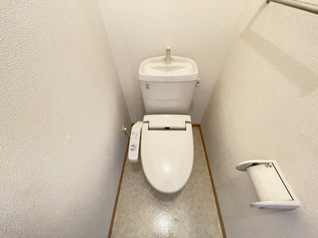 トイレ　ゆったりとした空間のトイレです
