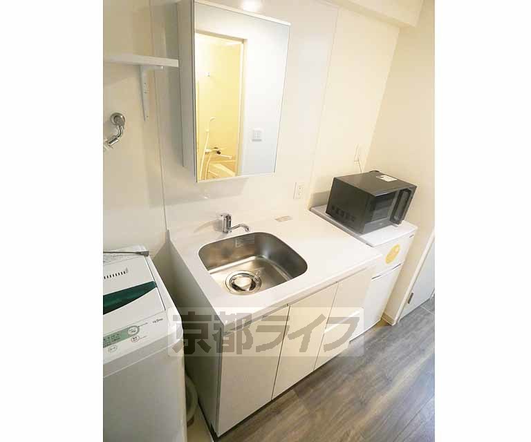 洗面設備　洗面台としても使えます。