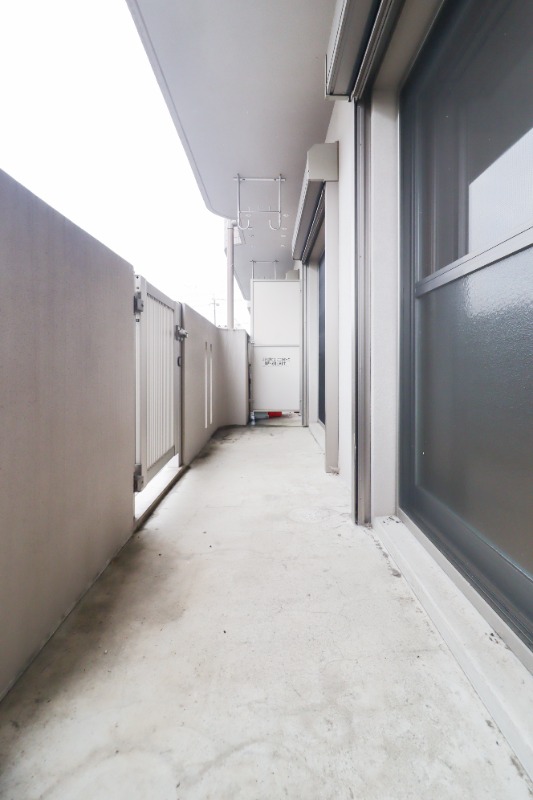 バルコニー　図面と現状に相違がある場合には現状を優先