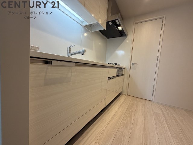 キッチン　収納豊富な独立型キッチンです！