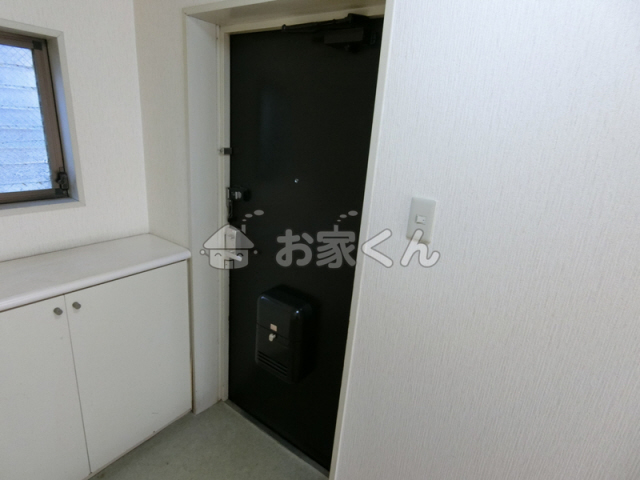 玄関　シューズボックス付き玄関
