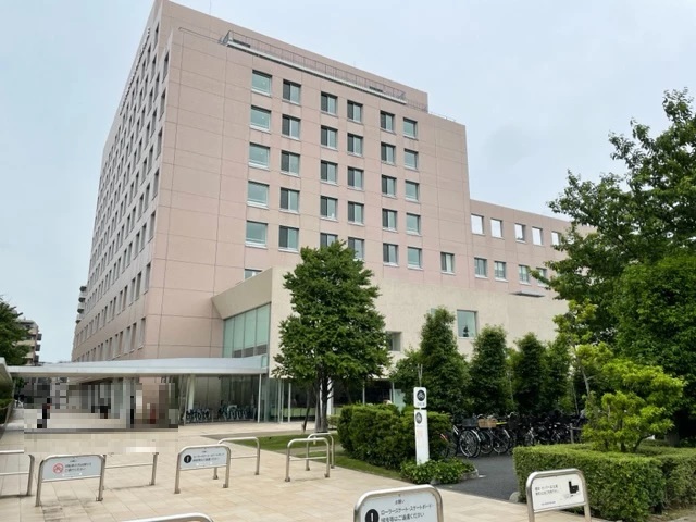 ドラックストア　ココカラファイン杉並堀ノ内店（ドラッグストア）まで396m