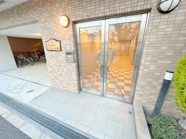 エントランス　綺麗なエントランスです。