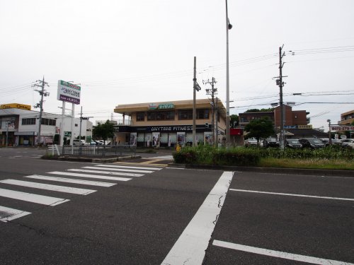 飲食店　サイゼリヤ堺深井店（飲食店）まで896m