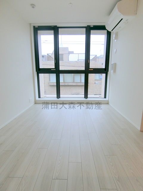 居室・リビング　LDK8.7帖　カウンターキッチンのリビングダイニングキッチ