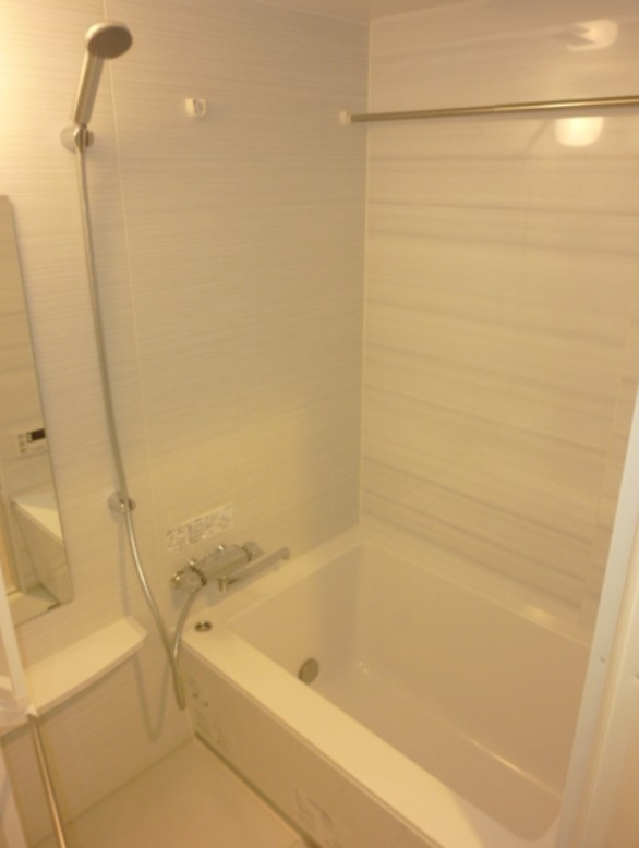 バス・シャワールーム　★広々としたバスルーム★