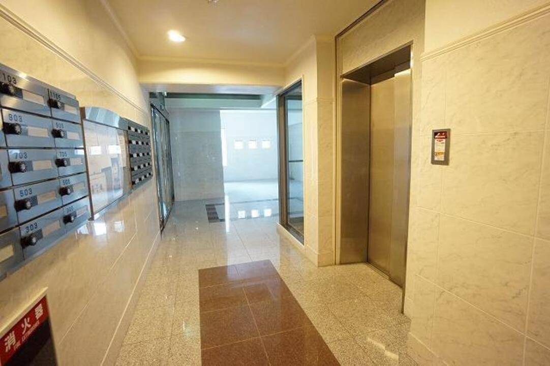 エントランス　メールBOX