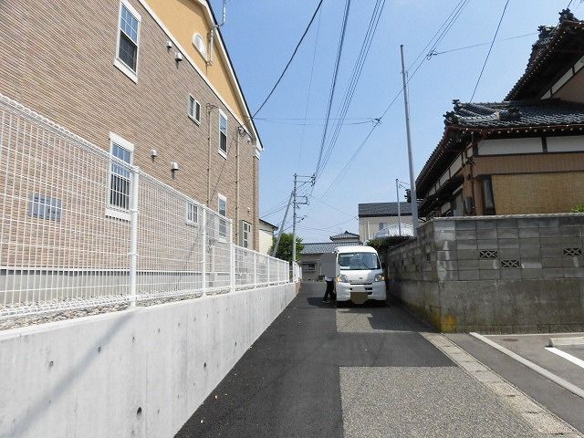 その他　前面道路（その他）まで0m