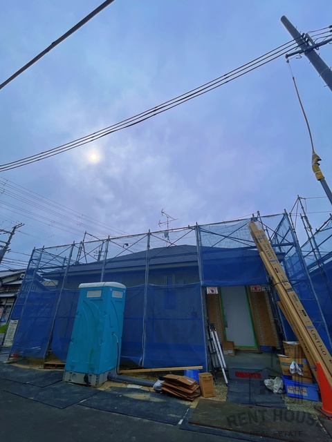 駐車場　外観（建設中）