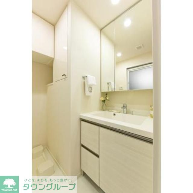 洗面設備　※写真は同タイプ住戸です。