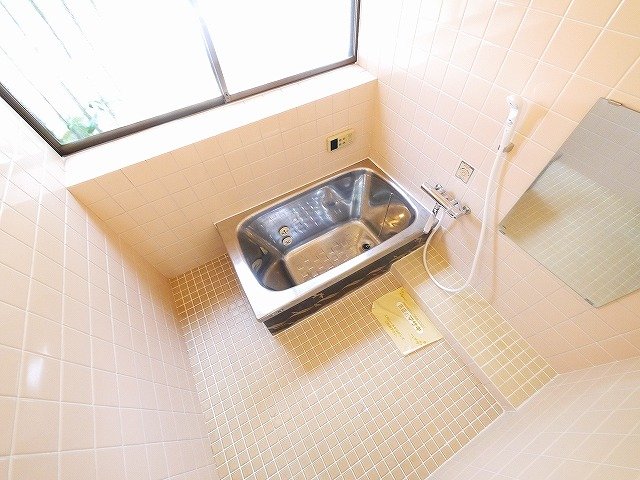 バス・シャワールーム　お風呂です