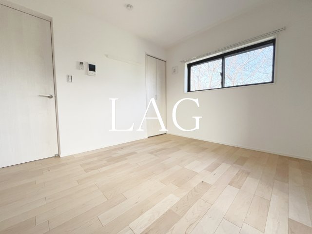 居室・リビング　洋室のお部屋です。