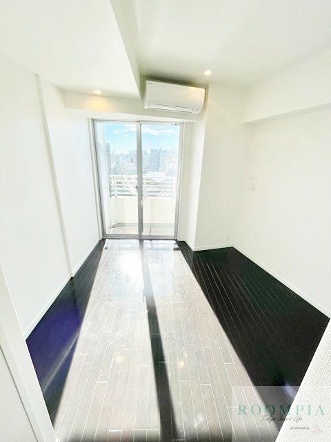 居室・リビング　※同タイプの別のお部屋です。