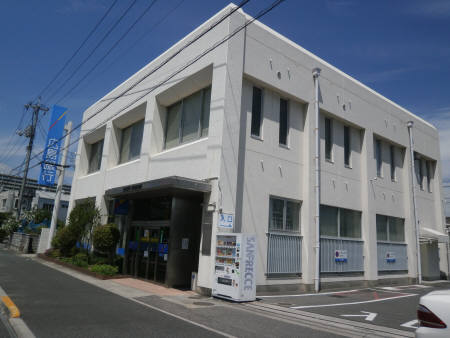 銀行　（株）広島銀行 東尾道支店（銀行）まで802m