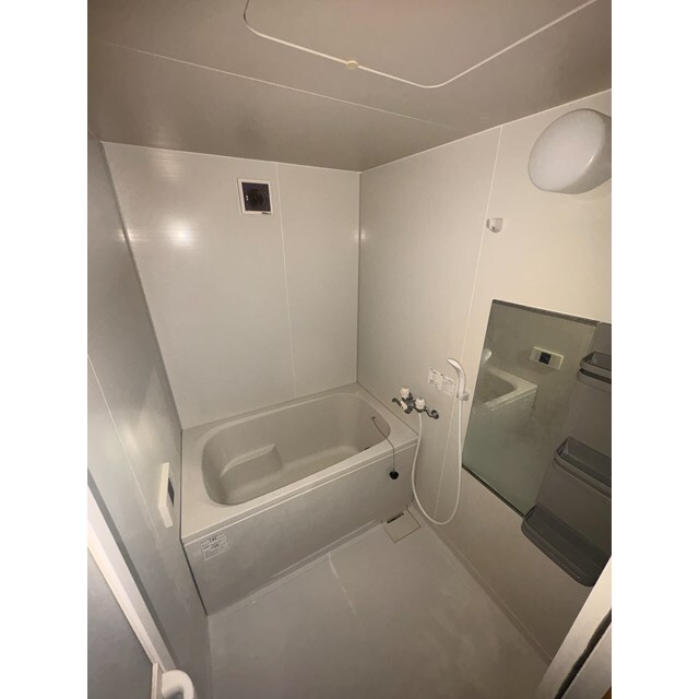 バス・シャワールーム　別部屋のお写真です。