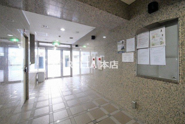 ロビー　★ ★ 口コミ２００件以上　評価４.９のお店 ★ ★