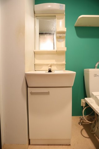 洗面設備　※別部屋参考資料の為、現状を優先します。