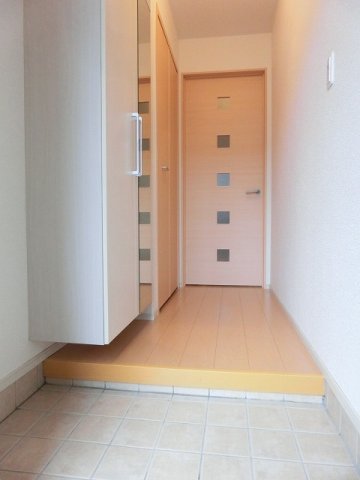 玄関　シンプルで使いやすい玄関です