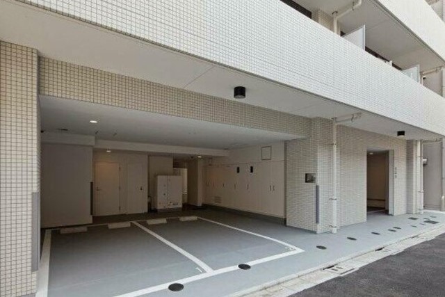 駐車場　駐車場