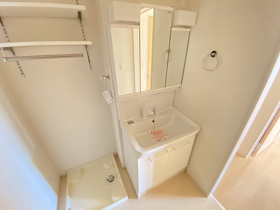 洗面設備　※別部屋の写真です