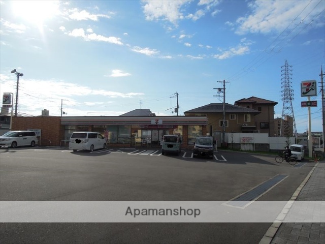 コンビニ　セブンイレブン（コンビニ）まで848m