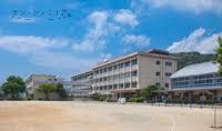 中学校　豊川市立中部中学校（中学校）まで1968m