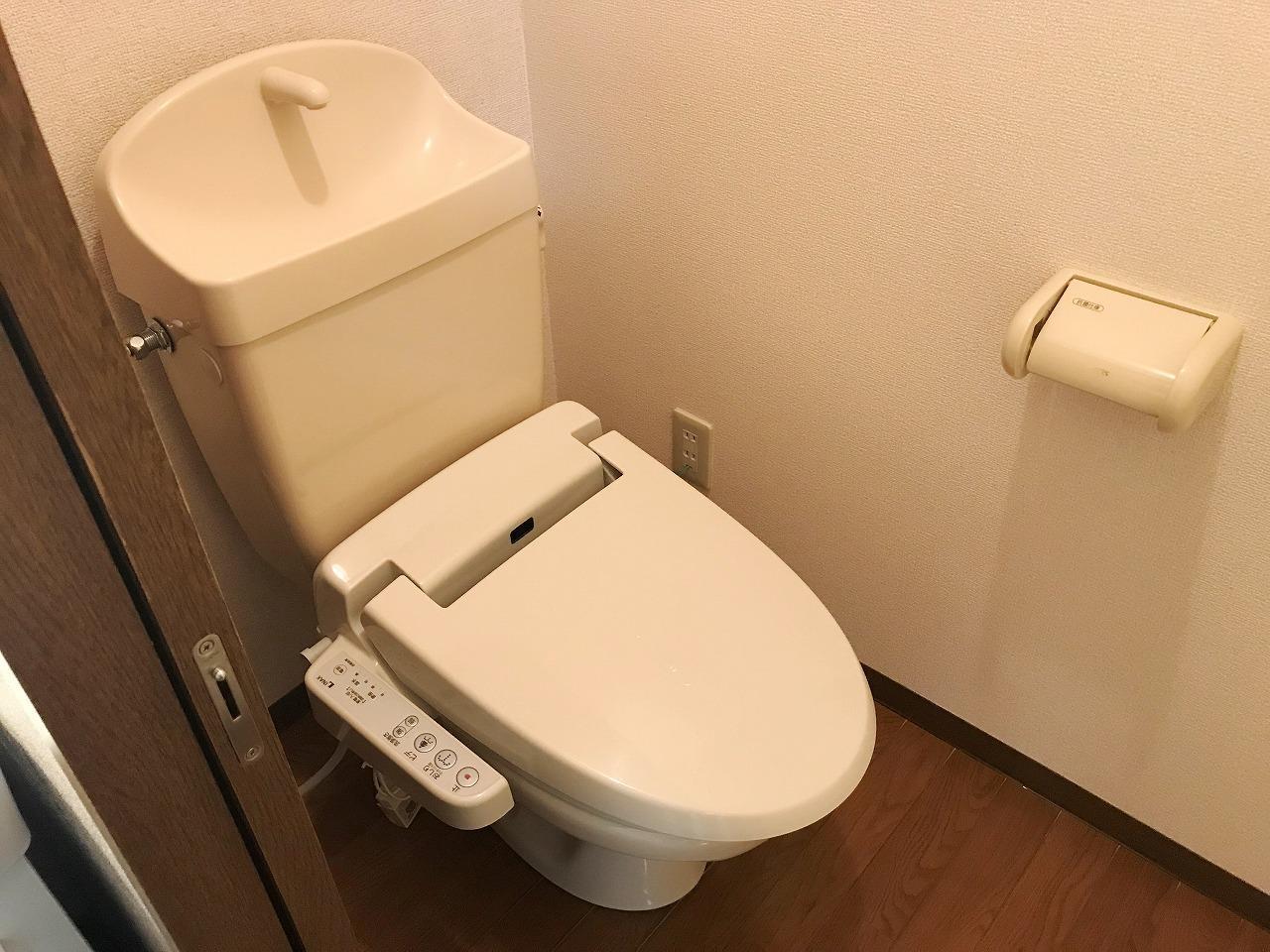 トイレ　トイレ