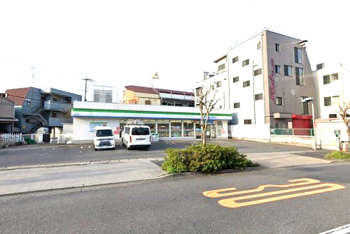 コンビニ　ファミリーマート 板橋西台店（コンビニ）まで597m