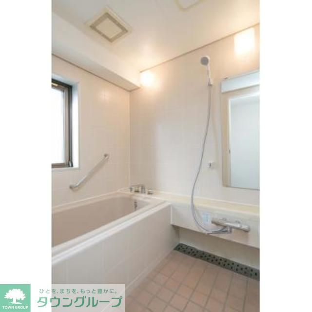 バス・シャワールーム　※写真は同タイプ住戸です。