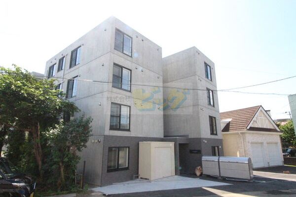 建物外観　エアコン完備の人気のデザイナーズマンションです。