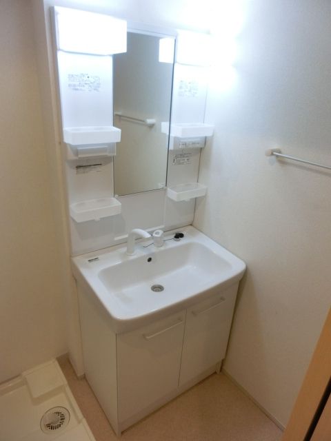 洗面設備　忙しい朝に便利なシャンプードレッサー