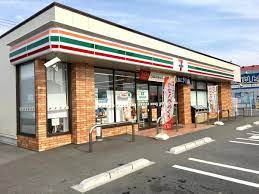 コンビニ　セブンイレブン五個荘南店（コンビニ）まで566m