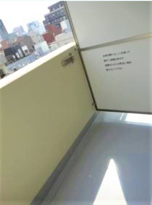 バルコニー