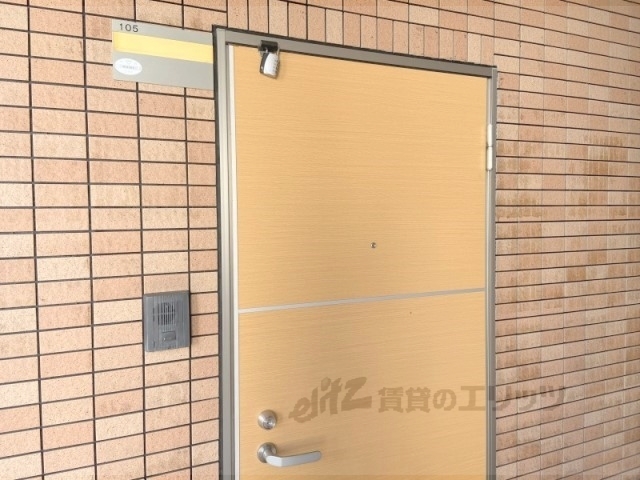 玄関　インターホン