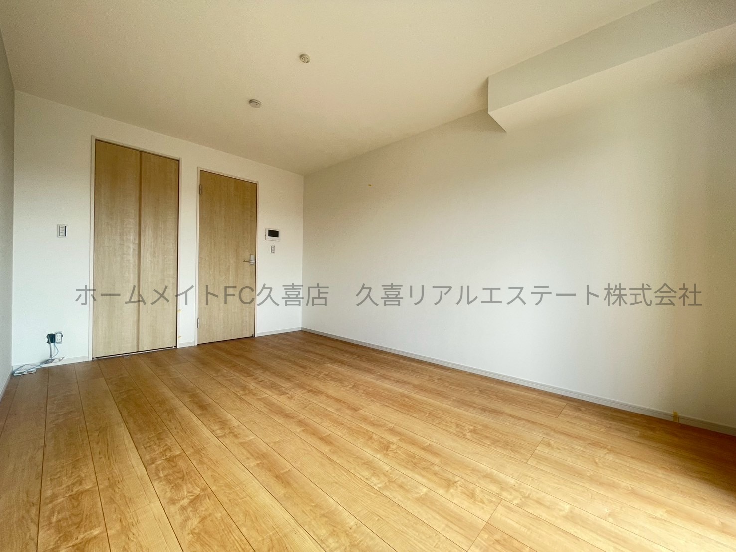 居室・リビング　同建物別号室