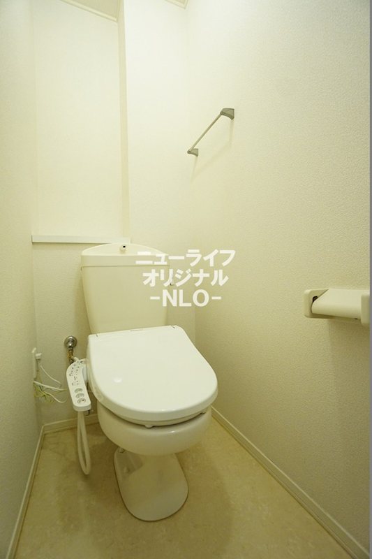 トイレ　※同建物内、別室参照。現況を優先いたします。