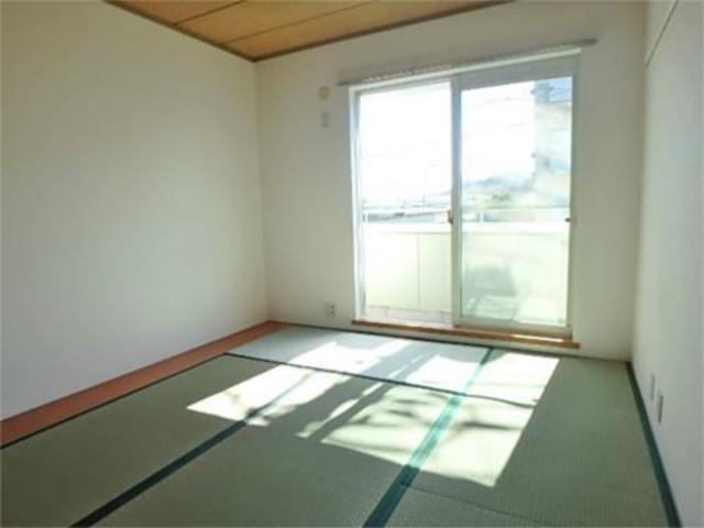 その他設備　６．５帖の和室です