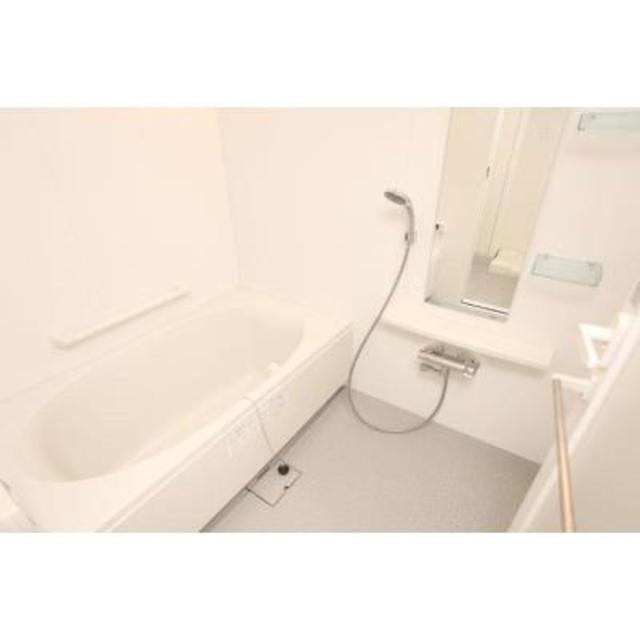 バス・シャワールーム　※写真は同タイプ住戸です。