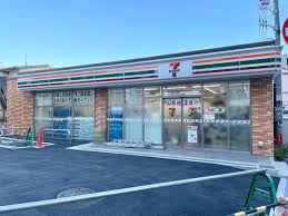コンビニ　セブンイレブン 新宿1丁目北店（コンビニ）まで107m