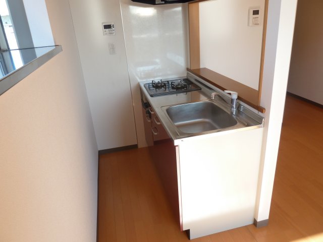 キッチン　コンパクトなキッチンで掃除もラクラク※写真はかどのお部屋です