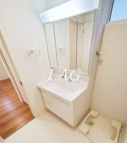 洗面設備　洗面台です。