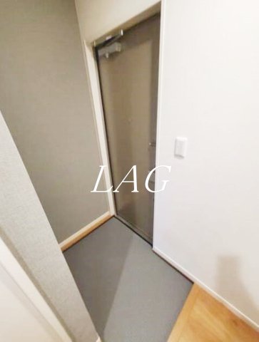 玄関　玄関です。