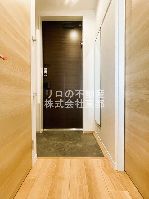 玄関　玄関スペース広めなのでゆったりとお出掛け準備できます♪