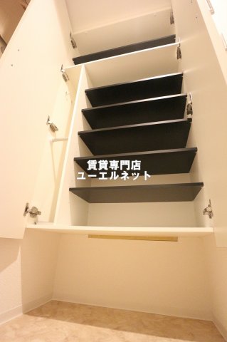 その他設備　収納力たっぷりのシューズボックスで玄関すっきり！